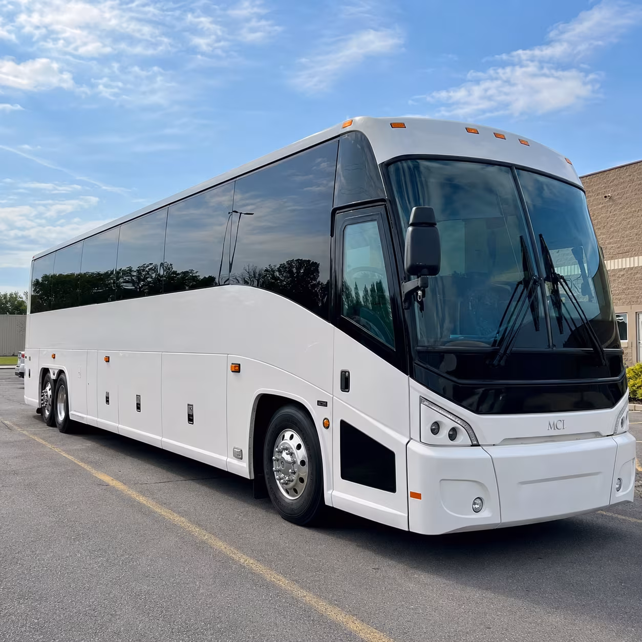 corporate shuttles between watsonville and the monterey conference center